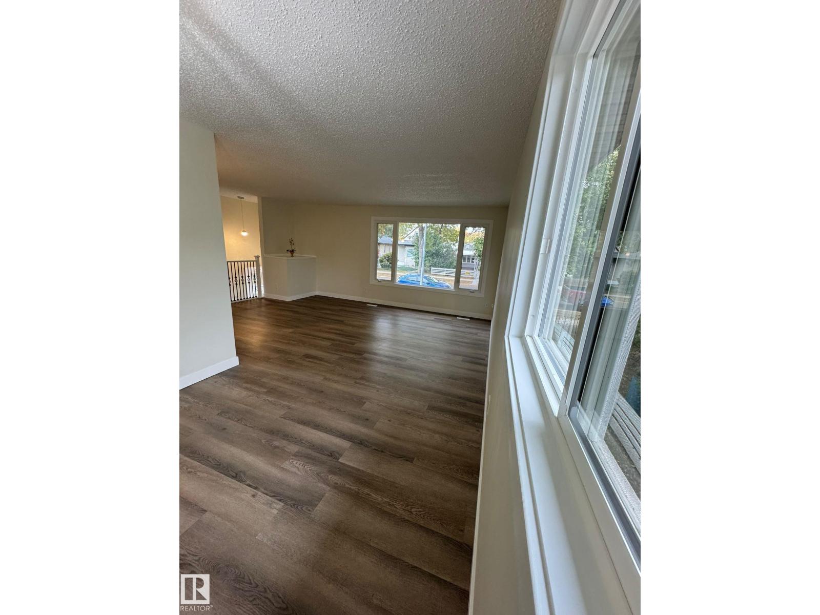 12011 95a St Nw Nw, Edmonton, Alberta  T5G 1R6 - Photo 9 - E4458906