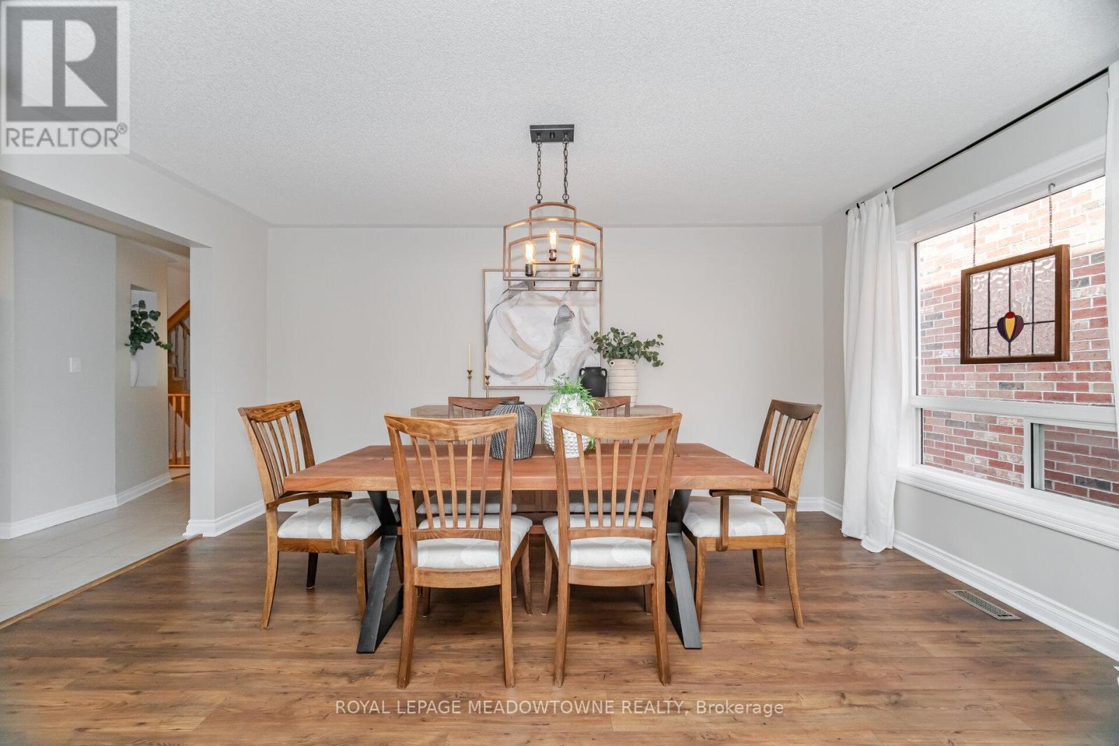 1224 Turner Drive, Milton, Ontario  L9T 5R6 - Photo 19 - W12418879
