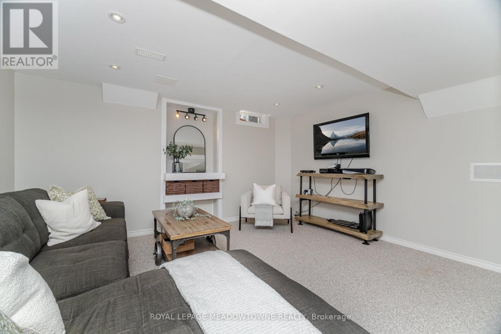 1224 Turner Drive, Milton, Ontario  L9T 5R6 - Photo 41 - W12418879