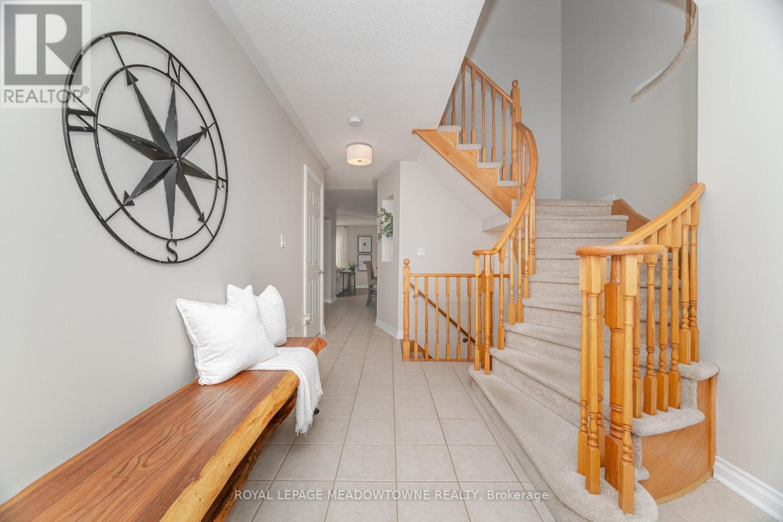 1224 Turner Drive, Milton, Ontario  L9T 5R6 - Photo 7 - W12418879