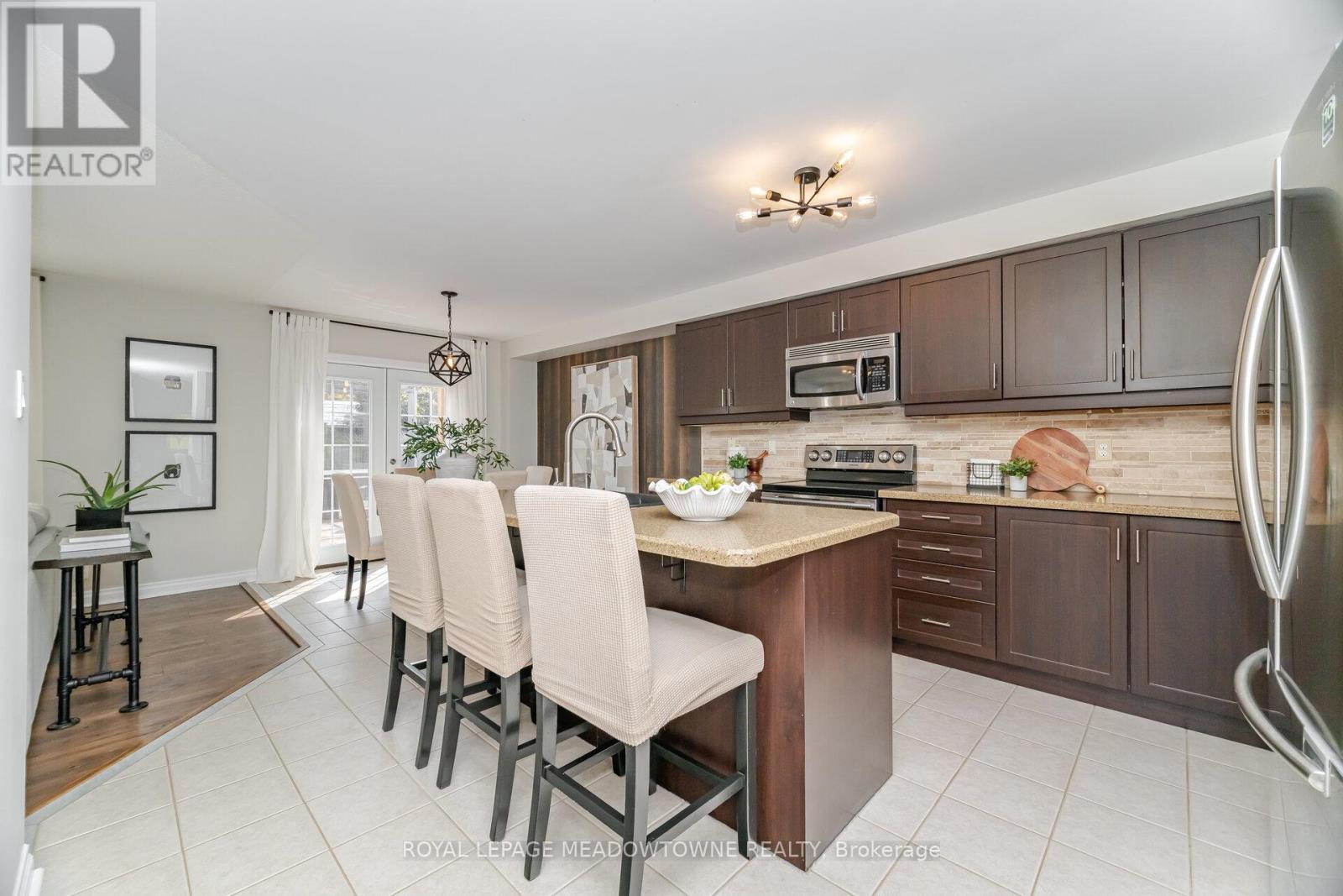 1224 Turner Drive, Milton, Ontario  L9T 5R6 - Photo 9 - W12418879