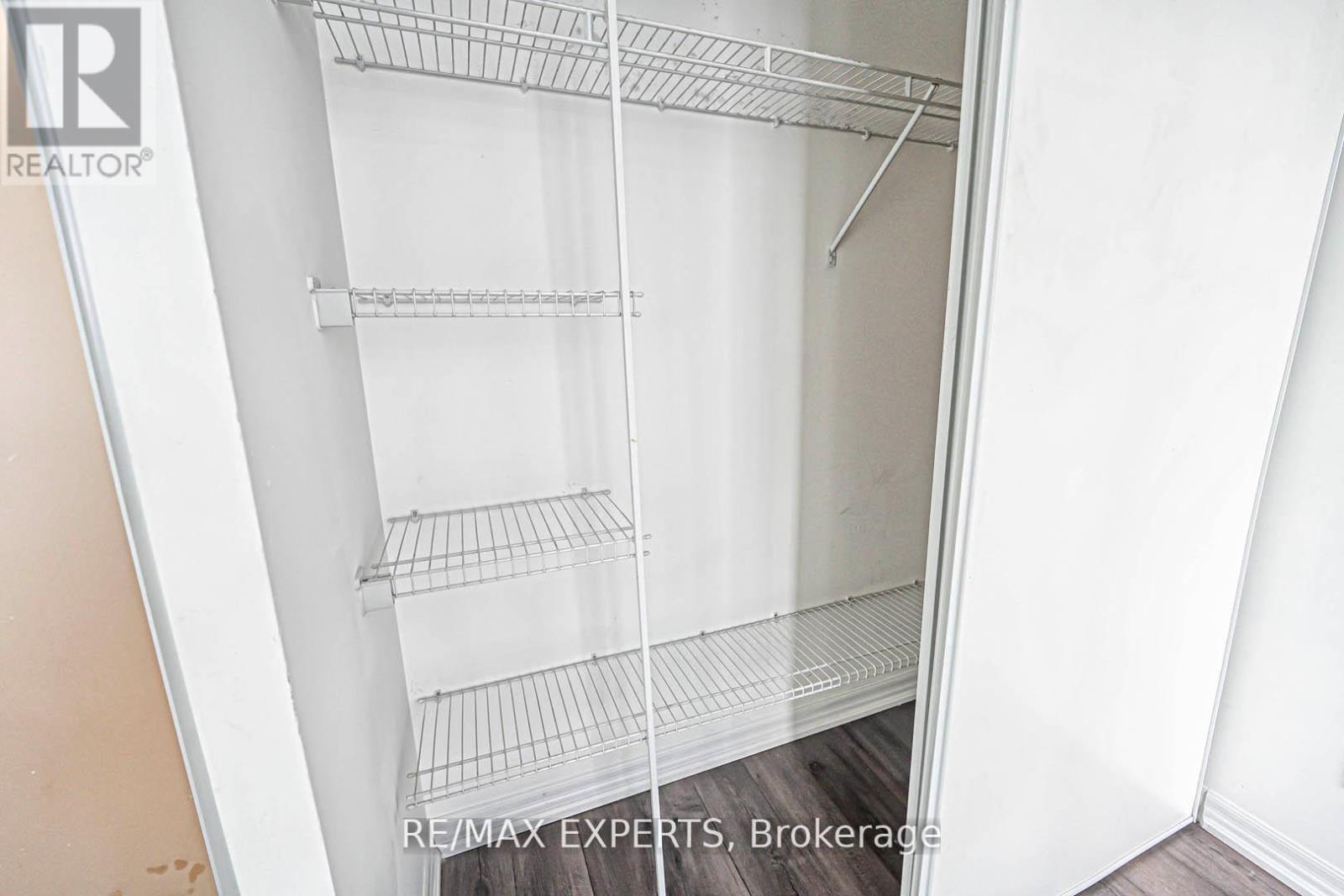 2606 - 223 Webb Drive, Mississauga, Ontario  L5B 0E8 - Photo 20 - W12418924