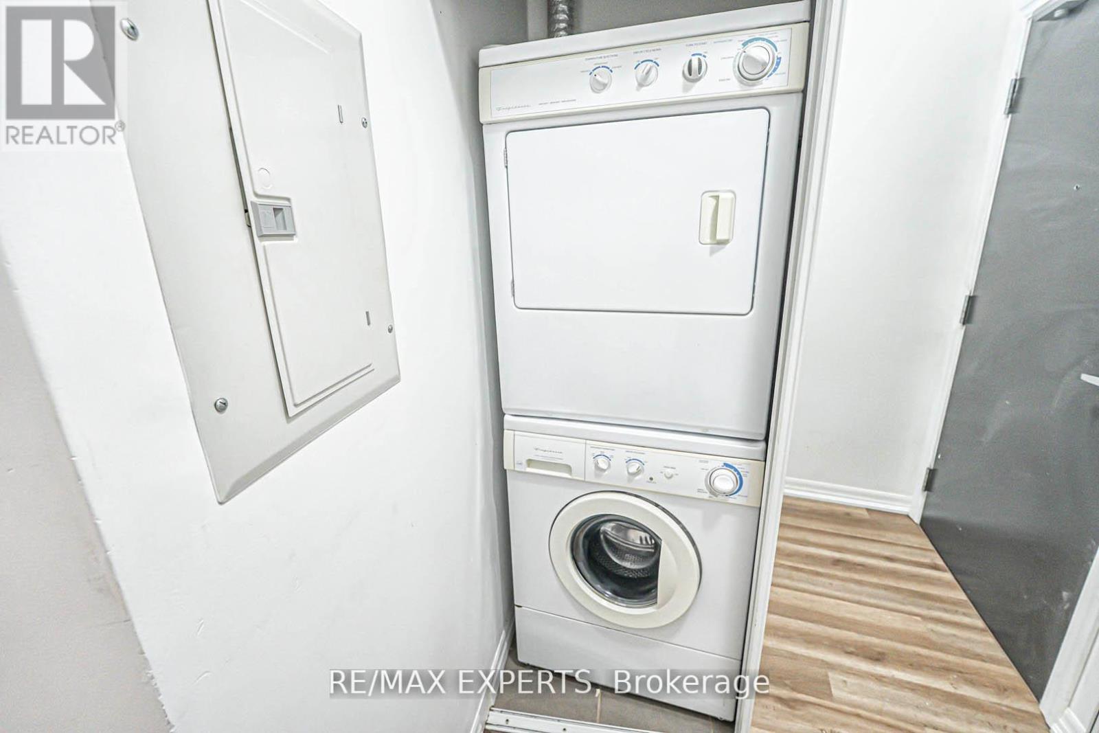 2606 - 223 Webb Drive, Mississauga, Ontario  L5B 0E8 - Photo 23 - W12418924