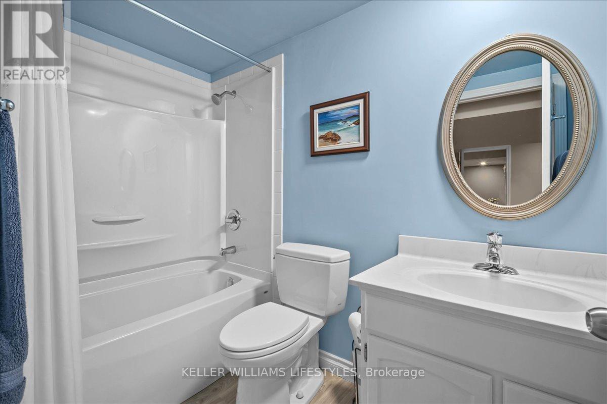 15 Bayley Street, Lambton Shores, Ontario  N0N 1J0 - Photo 26 - X12414381