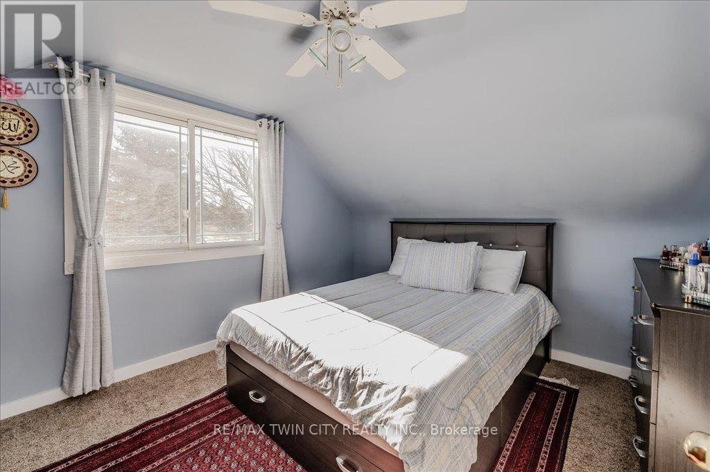 478 Greenfield Avenue, Kitchener, Ontario  N2C 1G1 - Photo 14 - X12418897