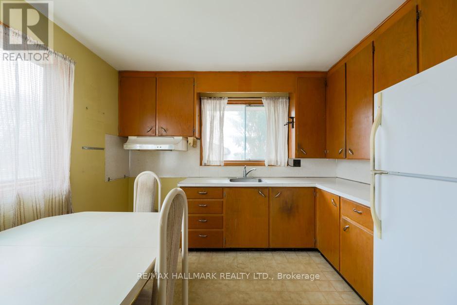 154 County Road 28, Prince Edward County, Ontario  K8N 4Z7 - Photo 9 - X12418927