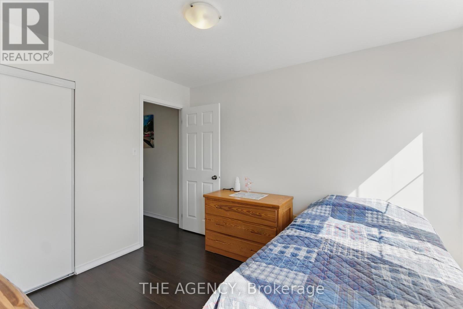 9 Lynch Crescent, Hamilton, Ontario  L0R 1C0 - Photo 15 - X12418944