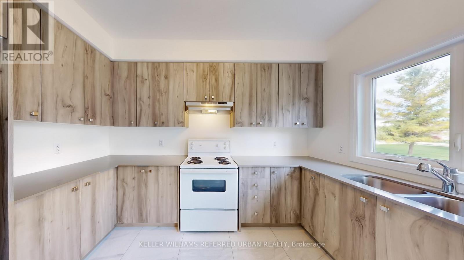 421 Adelaide Street, Wellington North, Ontario  N0G 1A0 - Photo 8 - X12418946