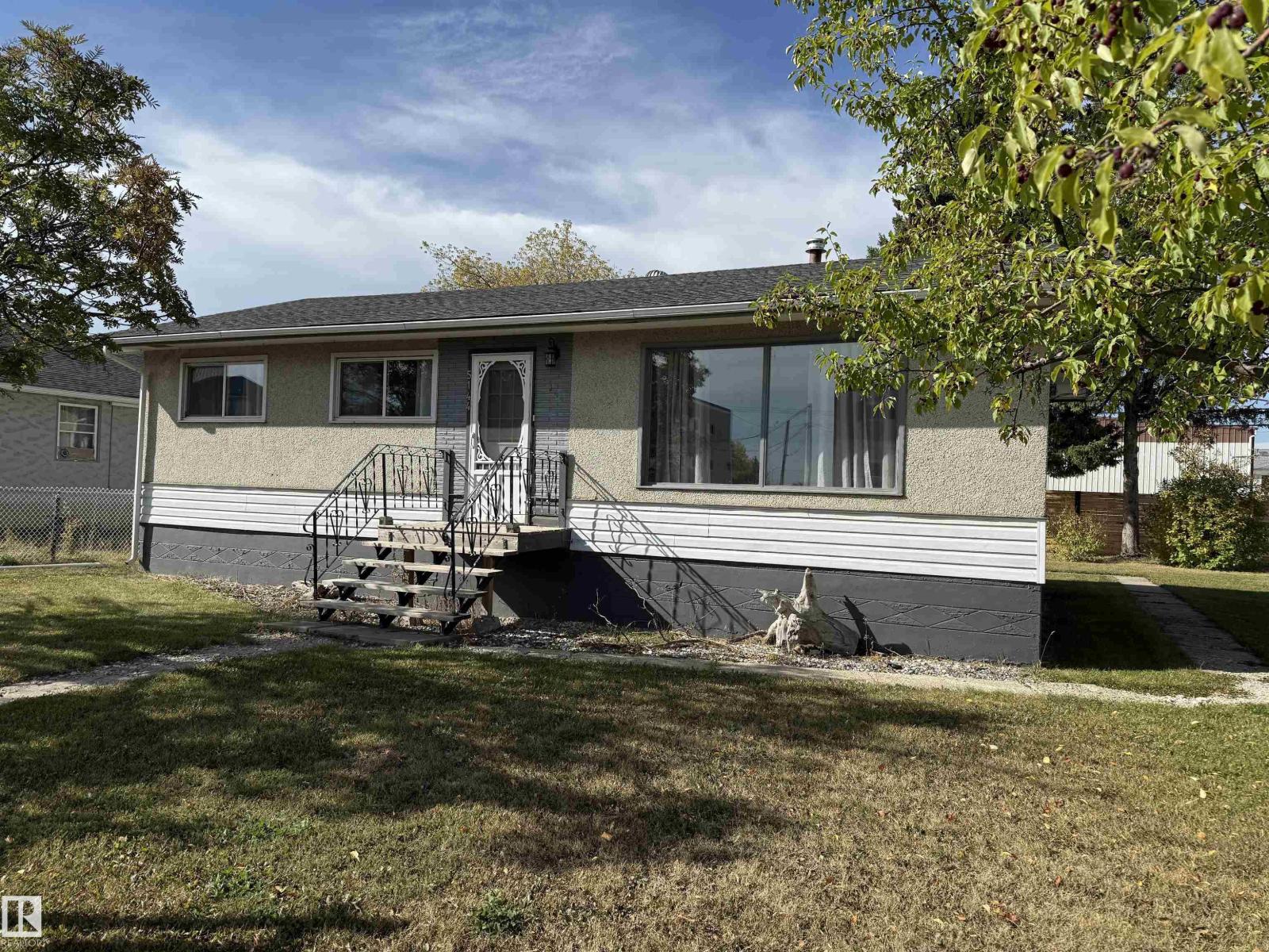 5144 53 ST, Drayton Valley, Alberta