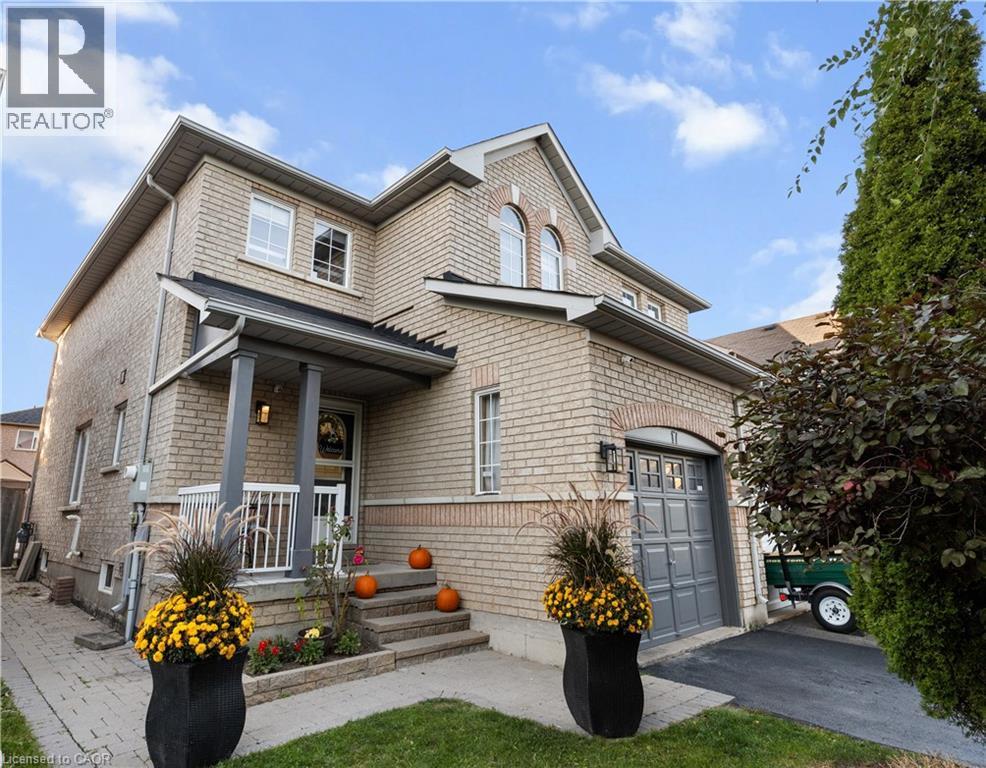 17 Prince Crescent, Brampton, Ontario  L7A 2C9 - Photo 4 - 40771538
