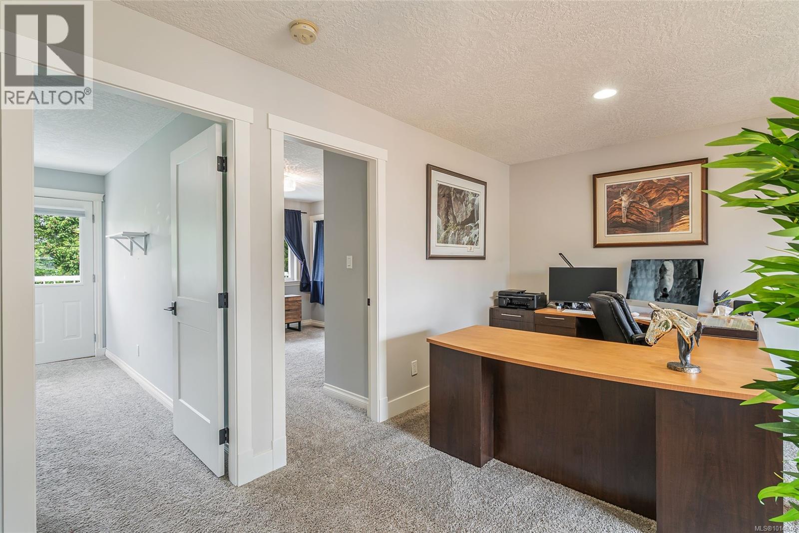 Property at 1857 Sterling Ridge Pl image 2