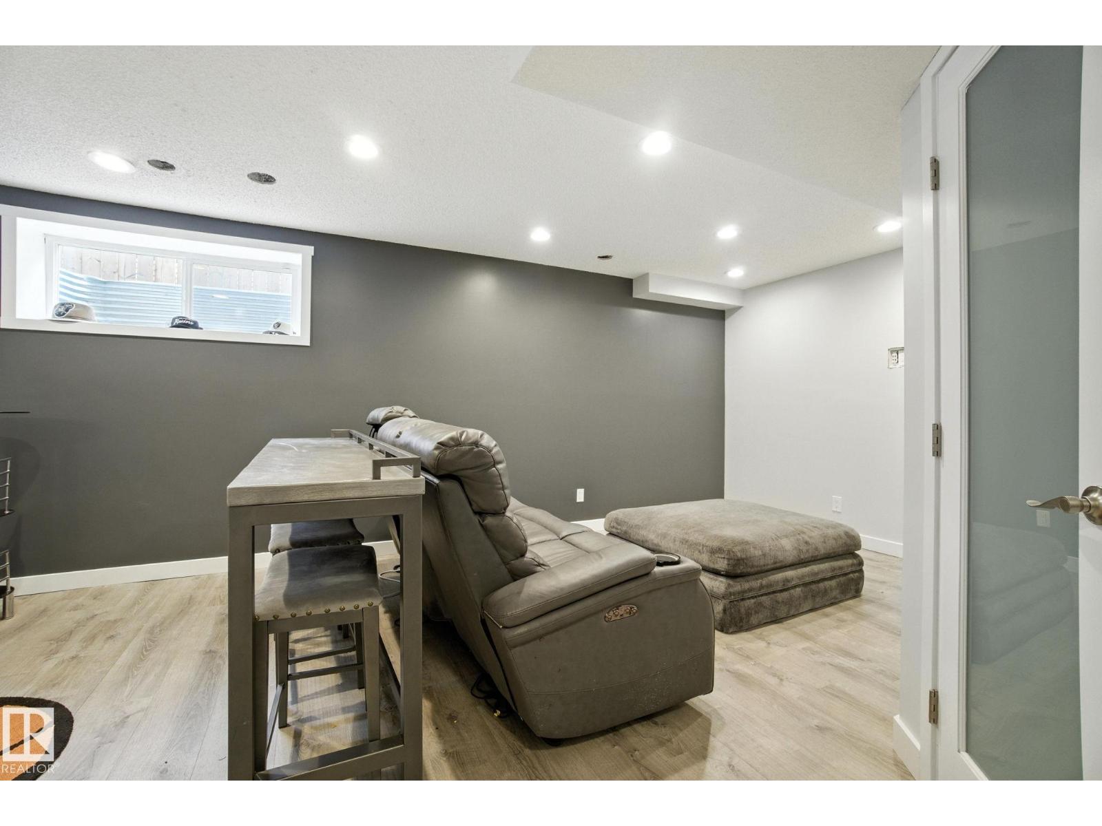 1194 Mcconachie Bv Nw, Edmonton, Alberta  T5Y 0V1 - Photo 35 - E4458914