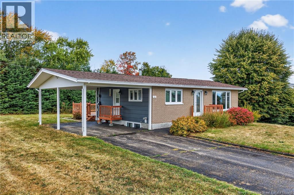 10 Bernard Street, Charlo, New Brunswick  E8E 2B4 - Photo 4 - NB127083