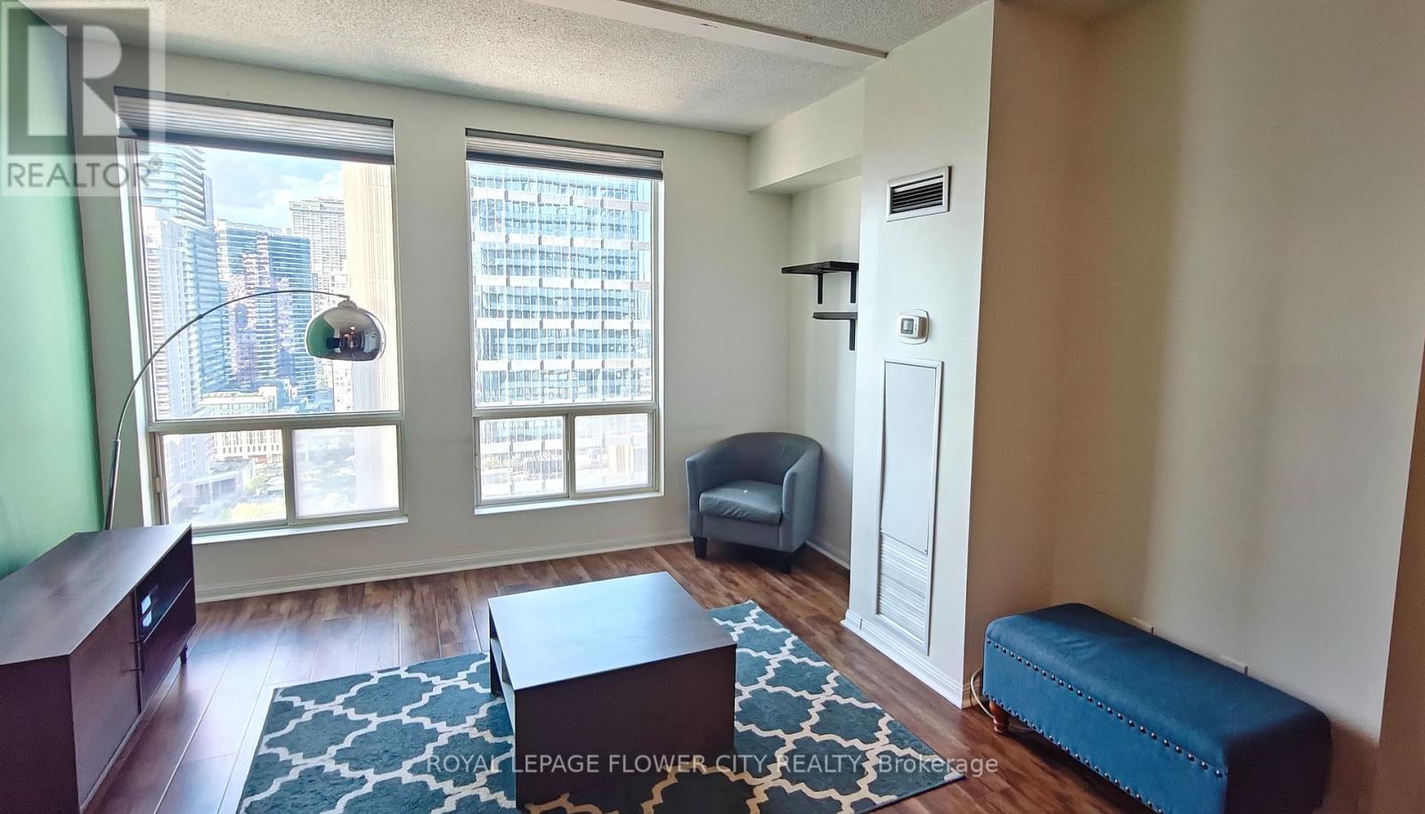 Lph #06 - 25 Grenville Street, Toronto, Ontario  M4Y 2X5 - Photo 3 - C12418423