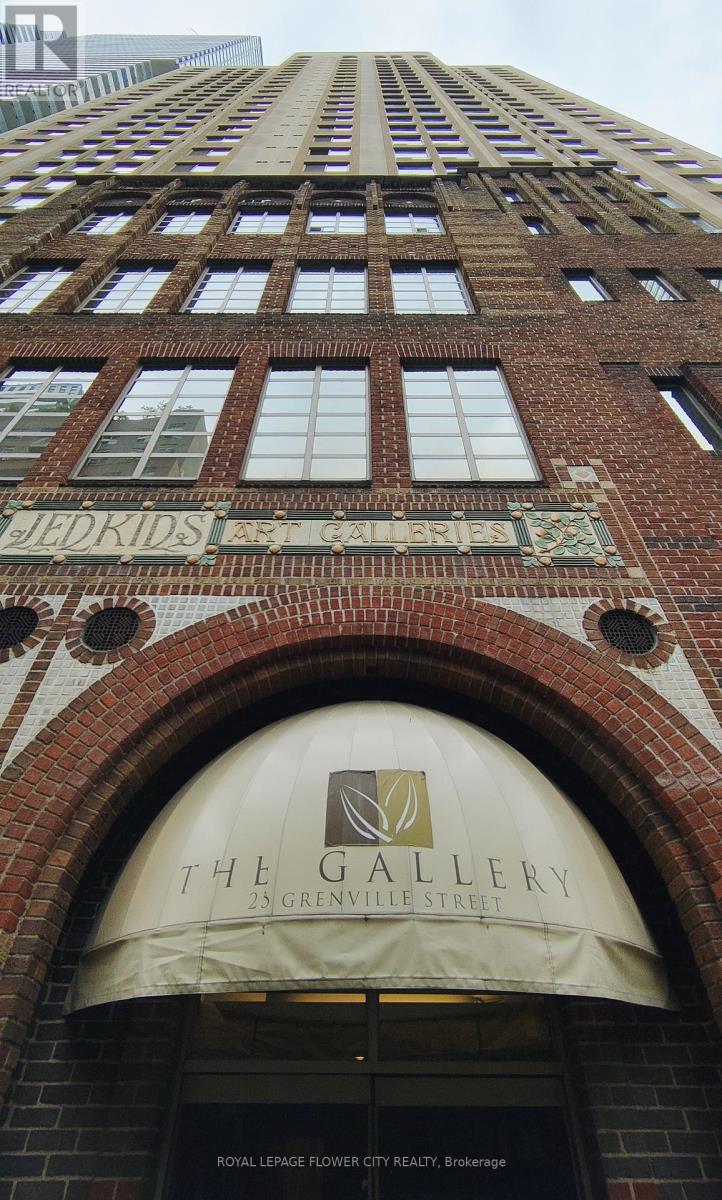Lph #06 - 25 Grenville Street, Toronto, Ontario  M4Y 2X5 - Photo 11 - C12418423