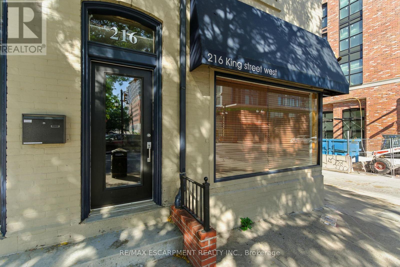 216-220 King Street W, Hamilton, Ontario  L8P 1A9 - Photo 2 - X12412300
