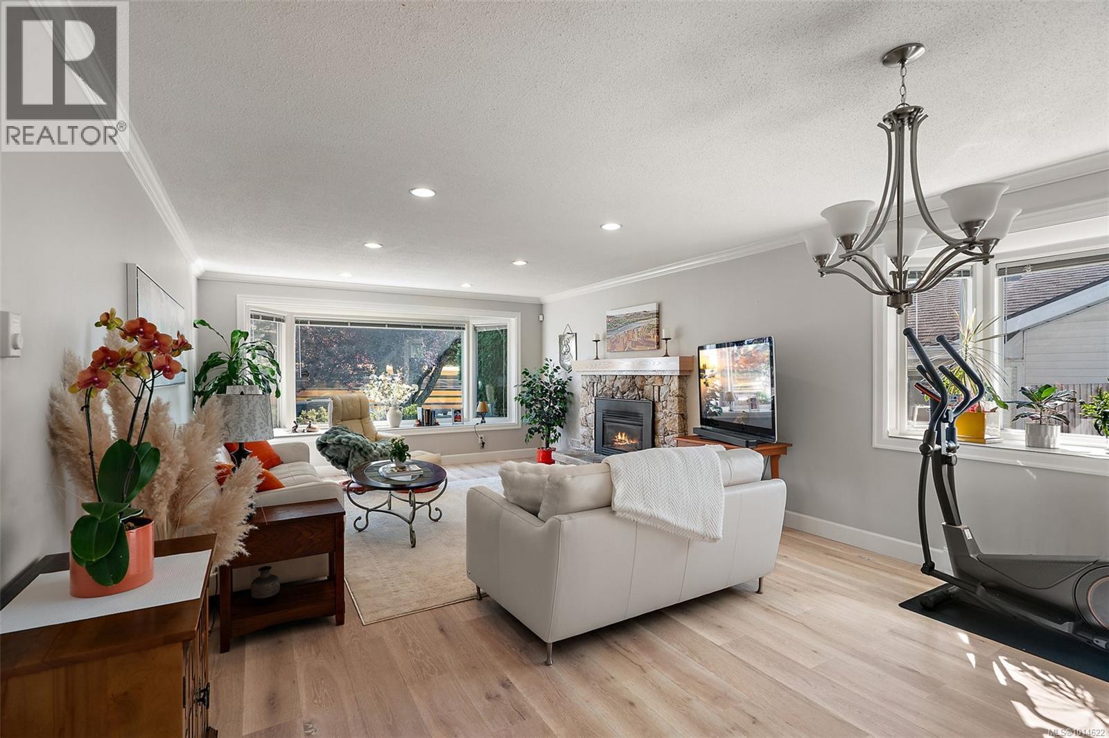 3998 Cedar Hill Rd, Saanich, British Columbia  V8N 3C1 - Photo 12 - 1014622