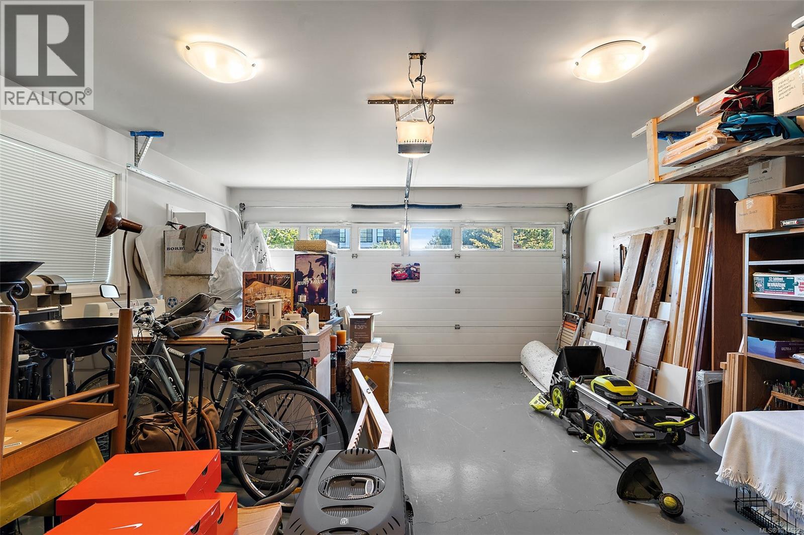 3998 Cedar Hill Rd, Saanich, British Columbia  V8N 3C1 - Photo 21 - 1014622