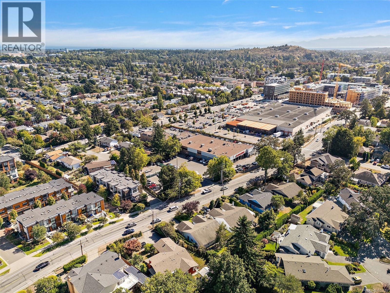 3998 Cedar Hill Rd, Saanich, British Columbia  V8N 3C1 - Photo 29 - 1014622