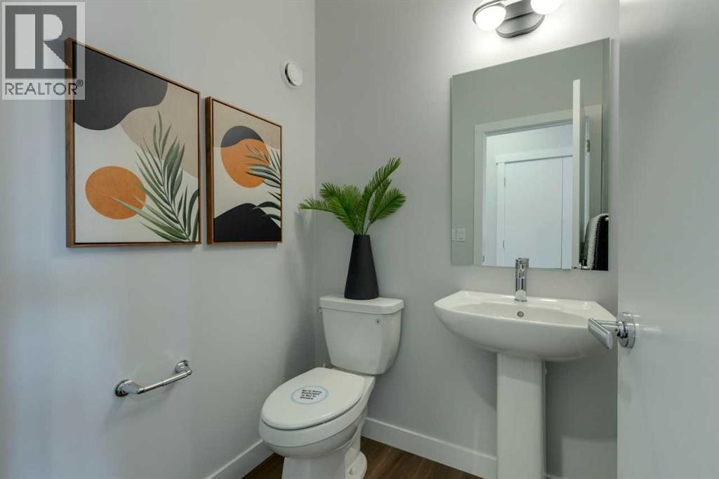 181 Mitchell Road Nw, Calgary, Alberta  T3R 1Z2 - Photo 7 - A2248437