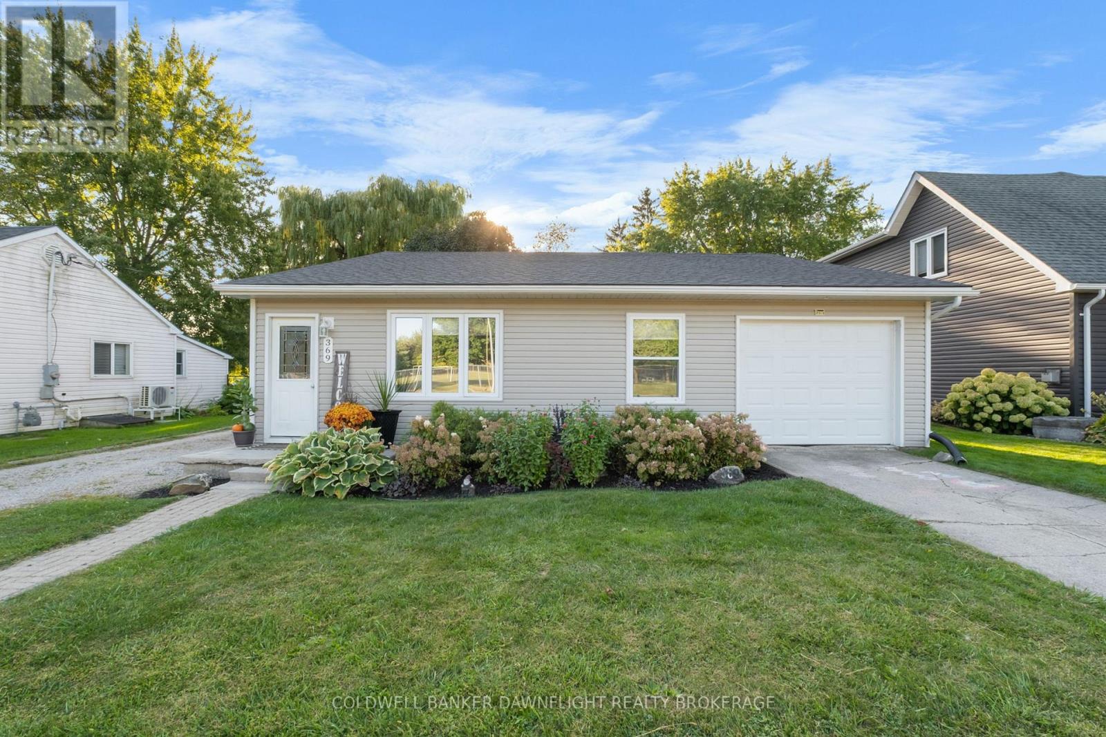 369 Marlborough Street, South Huron, Ontario  N0M 1S2 - Photo 1 - X12419136