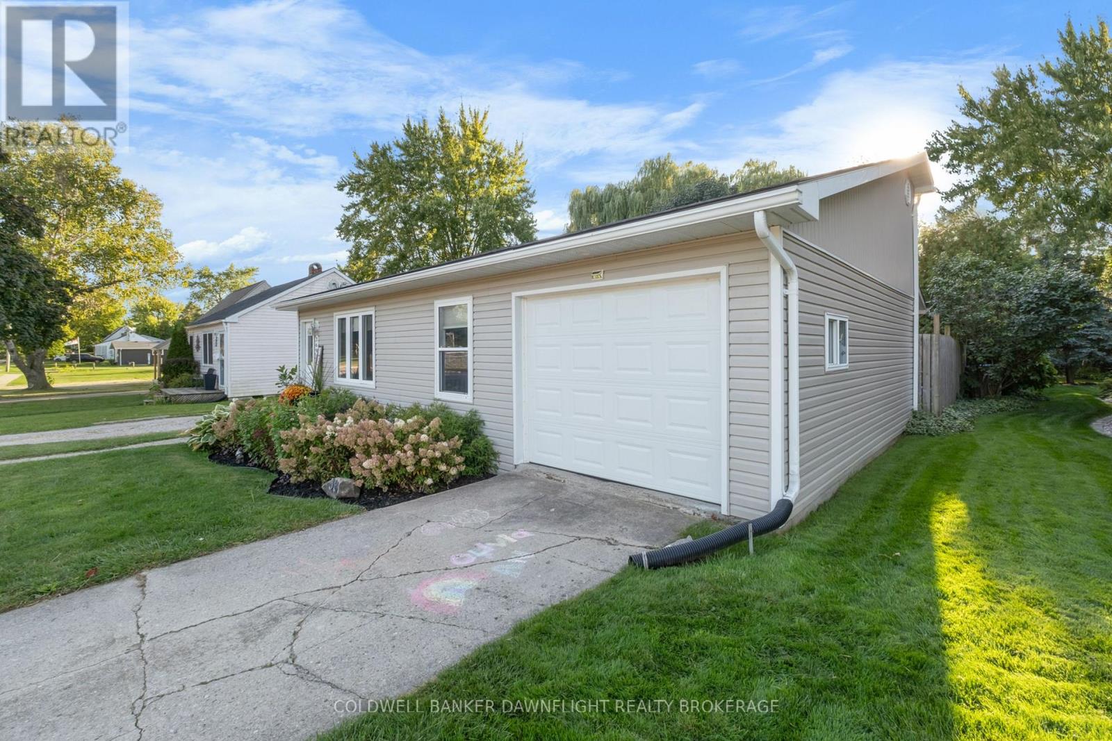 369 Marlborough Street, South Huron, Ontario  N0M 1S2 - Photo 3 - X12419136