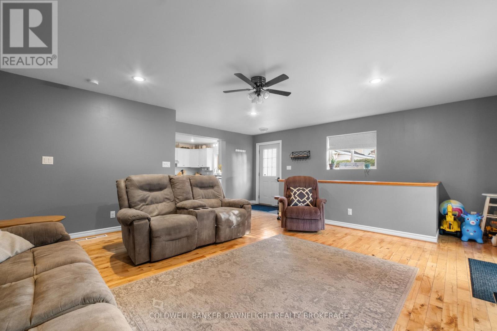369 Marlborough Street, South Huron, Ontario  N0M 1S2 - Photo 7 - X12419136