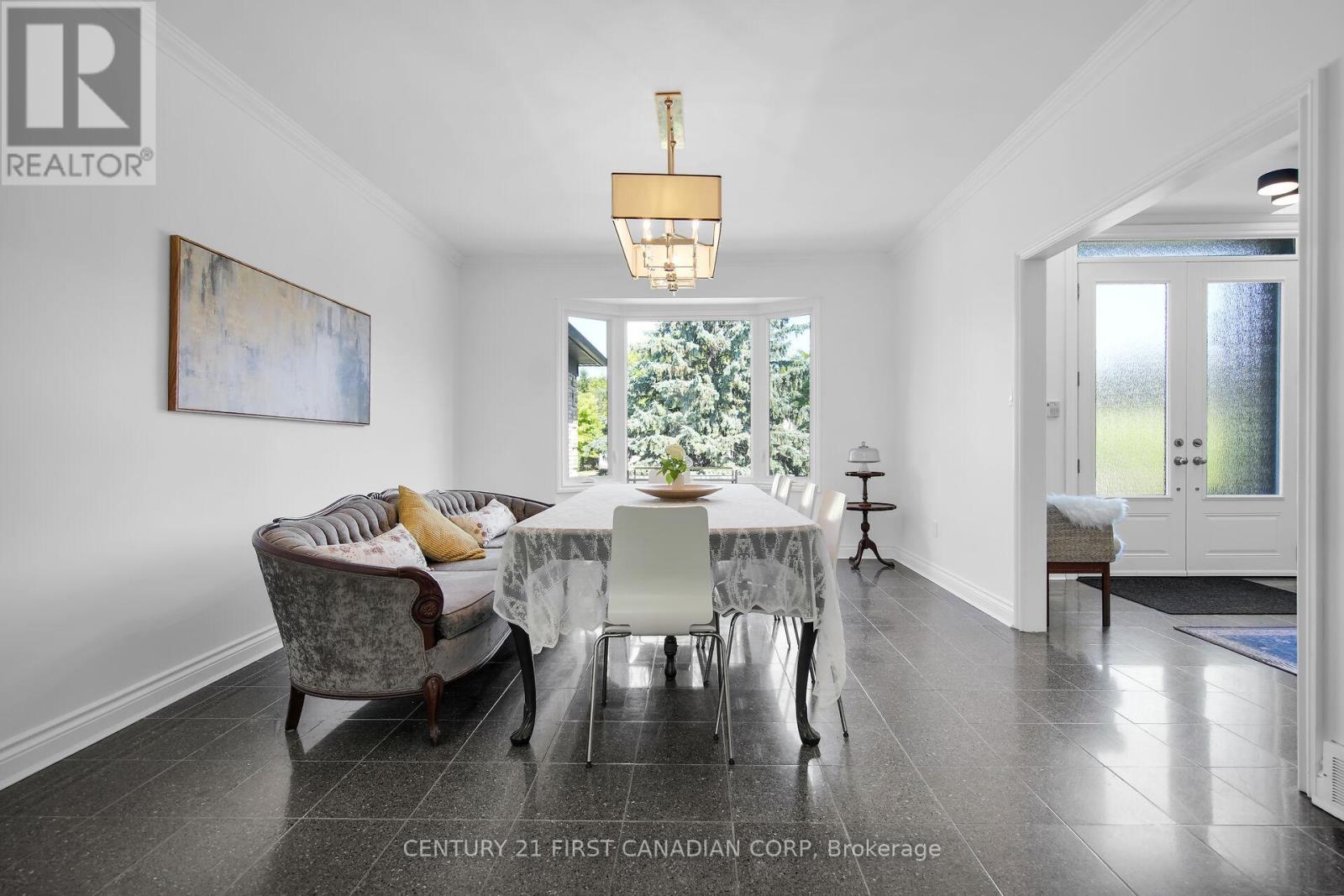 768 Franklinway Crescent, London North, Ontario  N6G 5C8 - Photo 18 - X12419141