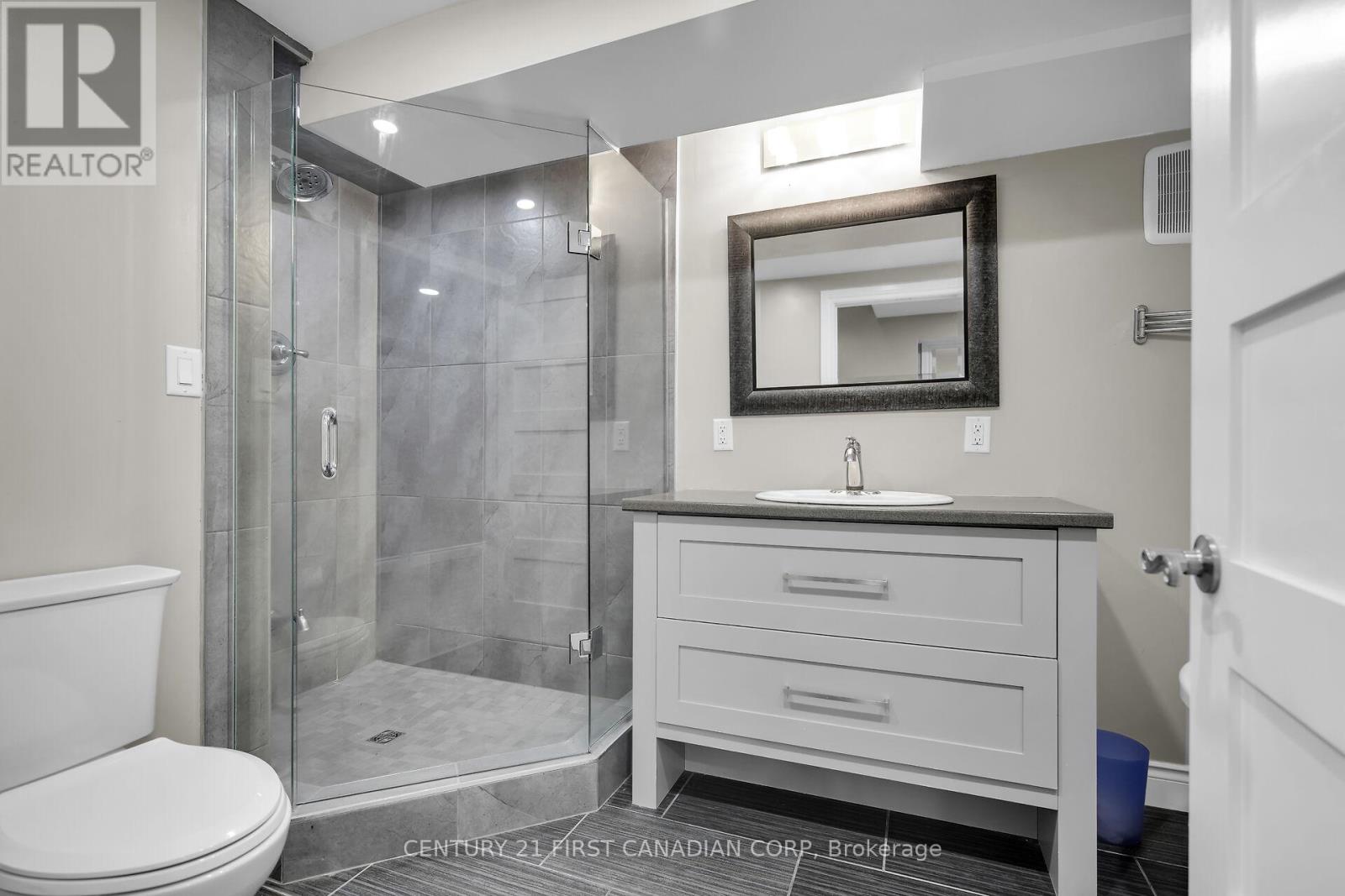 768 Franklinway Crescent, London North, Ontario  N6G 5C8 - Photo 41 - X12419141