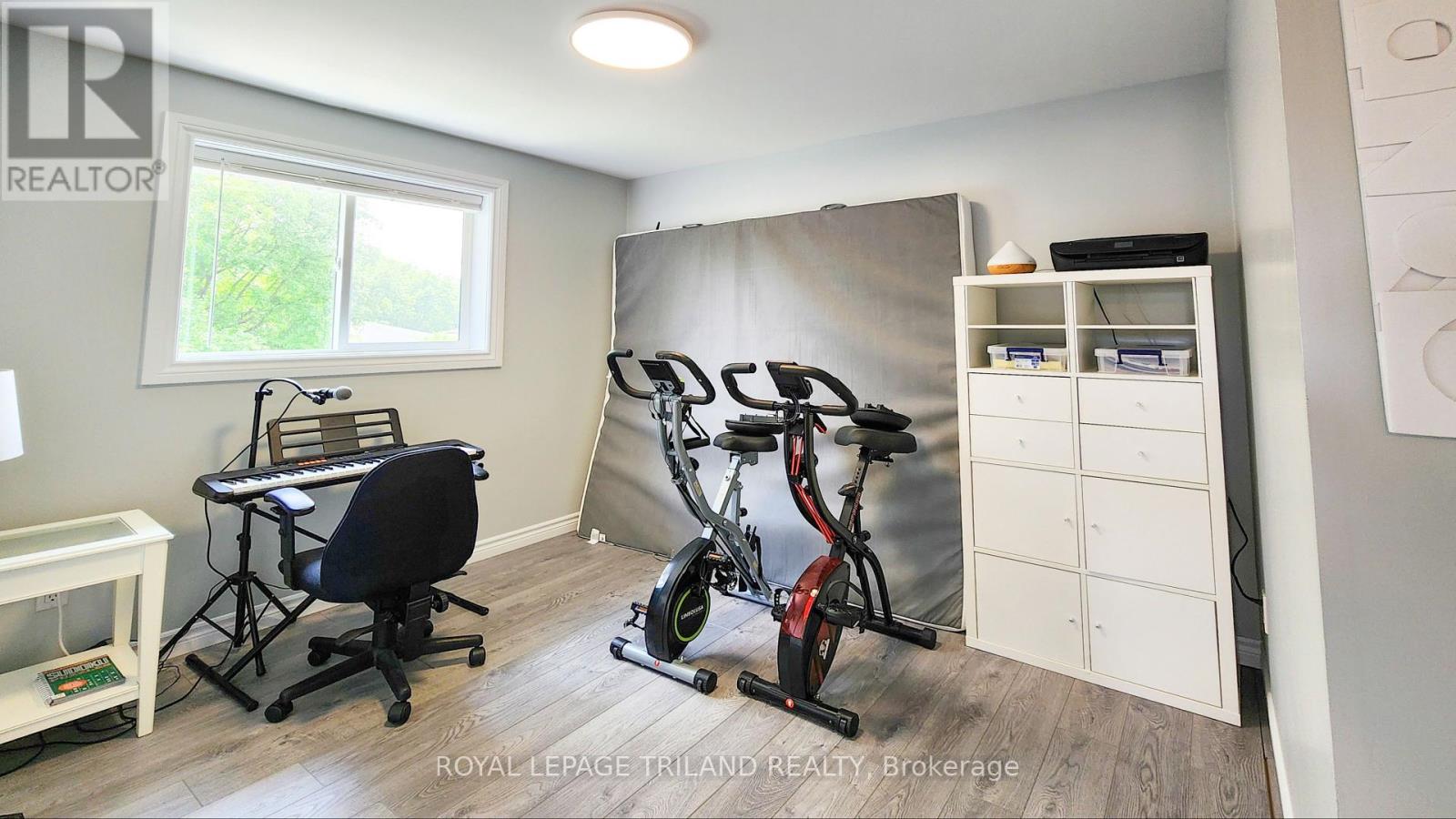 51 Ashbury Avenue, London South, Ontario  N6E 1S9 - Photo 15 - X12419145