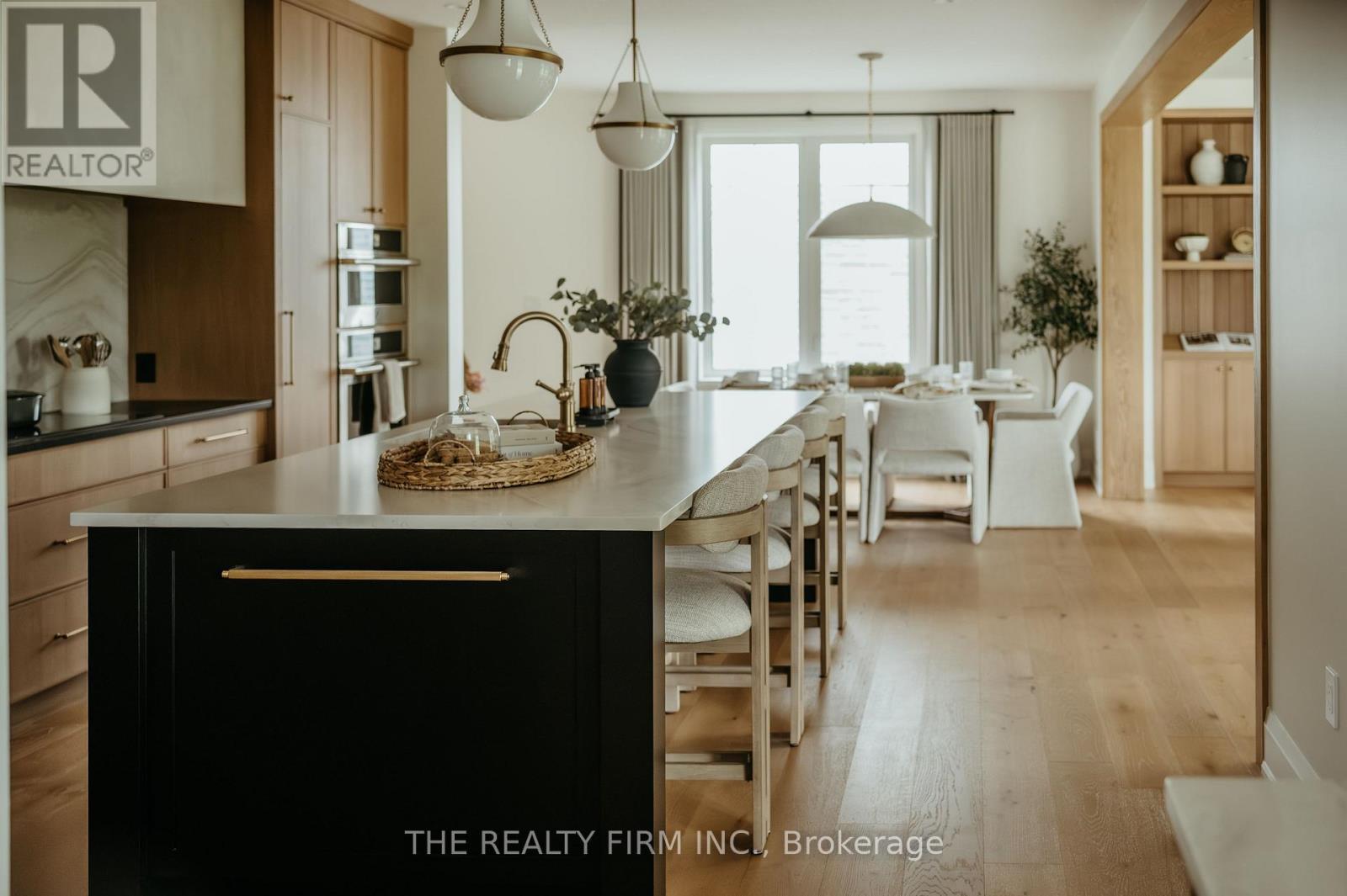 52 Royal Crescent, Southwold, Ontario  N5P 0G5 - Photo 19 - X12419154