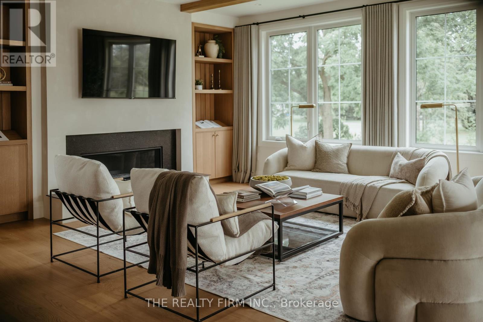 52 Royal Crescent, Southwold, Ontario  N5P 0G5 - Photo 22 - X12419154