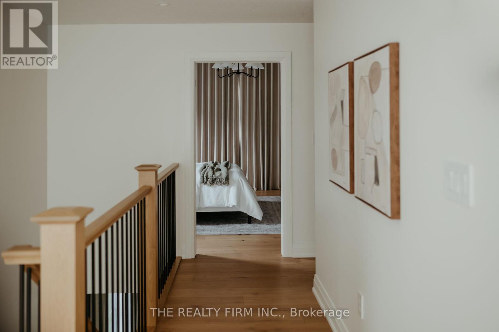 52 Royal Crescent, Southwold, Ontario  N5P 0G5 - Photo 29 - X12419154