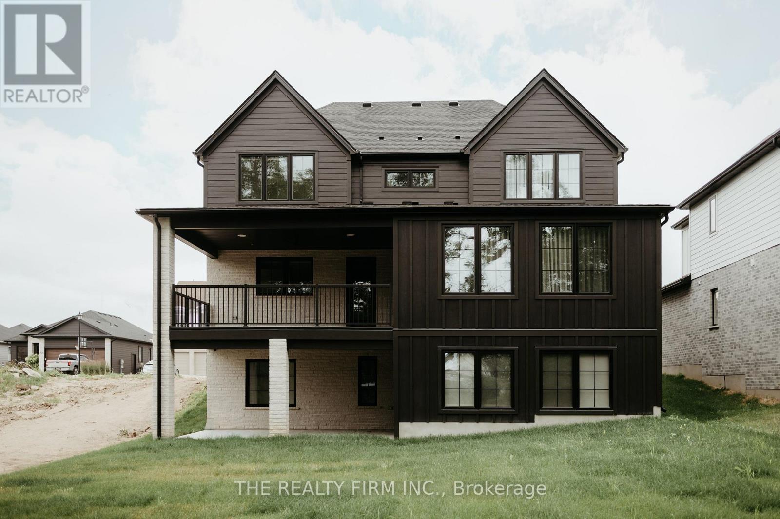 52 Royal Crescent, Southwold, Ontario  N5P 0G5 - Photo 49 - X12419154