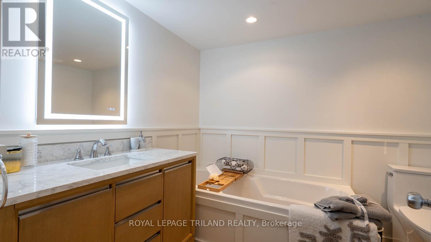 226 Rainbow Avenue, London East, Ontario  N5W 4W1 - Photo 20 - X12419192