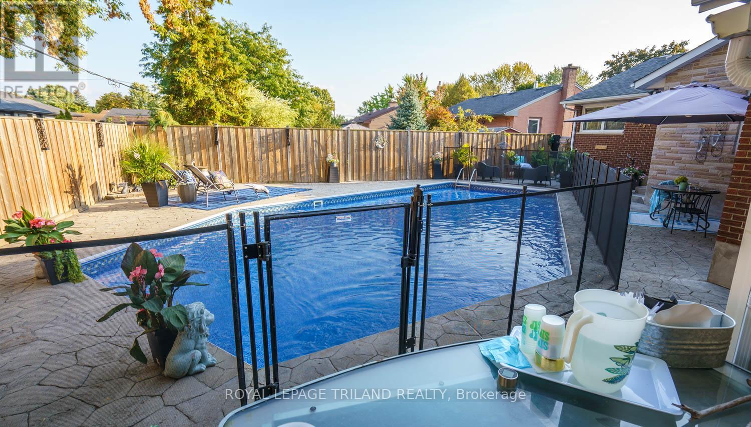 226 Rainbow Avenue, London East, Ontario  N5W 4W1 - Photo 27 - X12419192