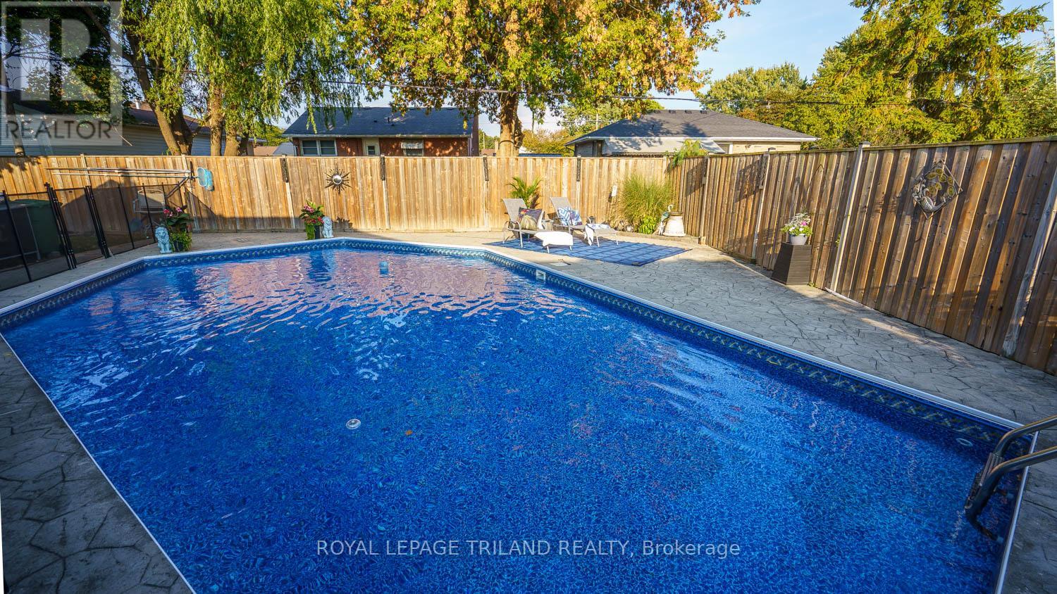 226 Rainbow Avenue, London East, Ontario  N5W 4W1 - Photo 32 - X12419192