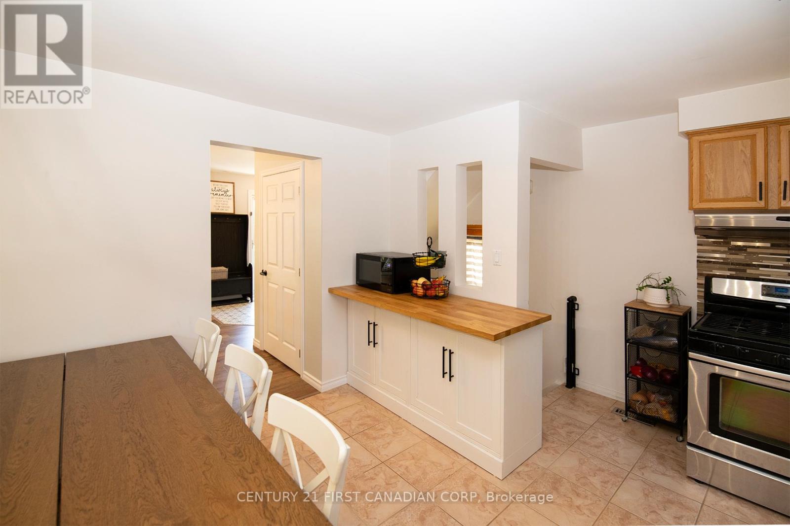 85 Augusta Crescent, London South, Ontario  N6E 2C9 - Photo 14 - X12419215