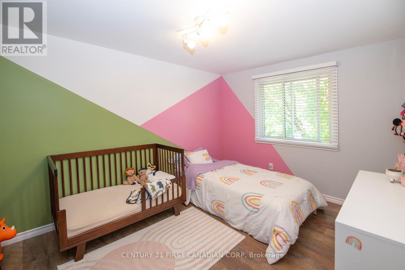 85 Augusta Crescent, London South, Ontario  N6E 2C9 - Photo 19 - X12419215