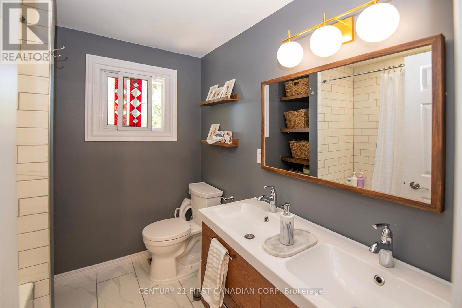 85 Augusta Crescent, London South, Ontario  N6E 2C9 - Photo 24 - X12419215