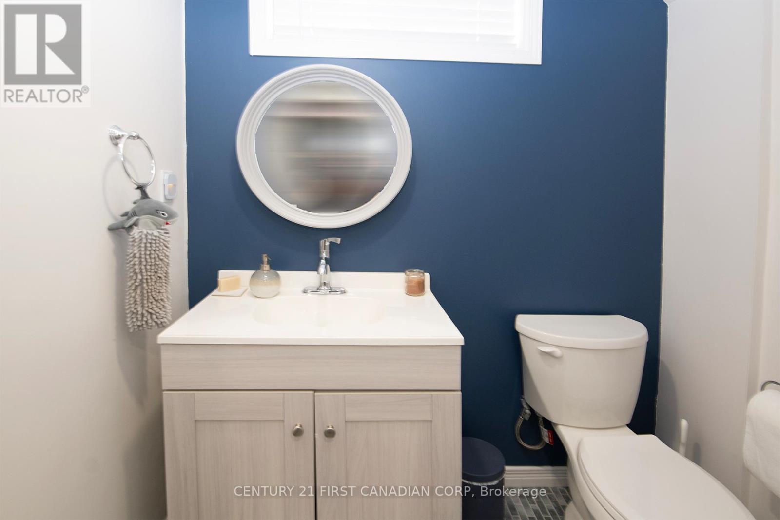 85 Augusta Crescent, London South, Ontario  N6E 2C9 - Photo 31 - X12419215