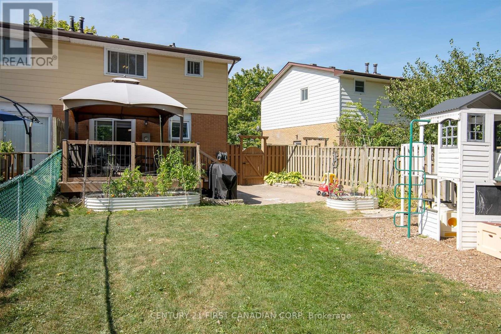 85 Augusta Crescent, London South, Ontario  N6E 2C9 - Photo 37 - X12419215