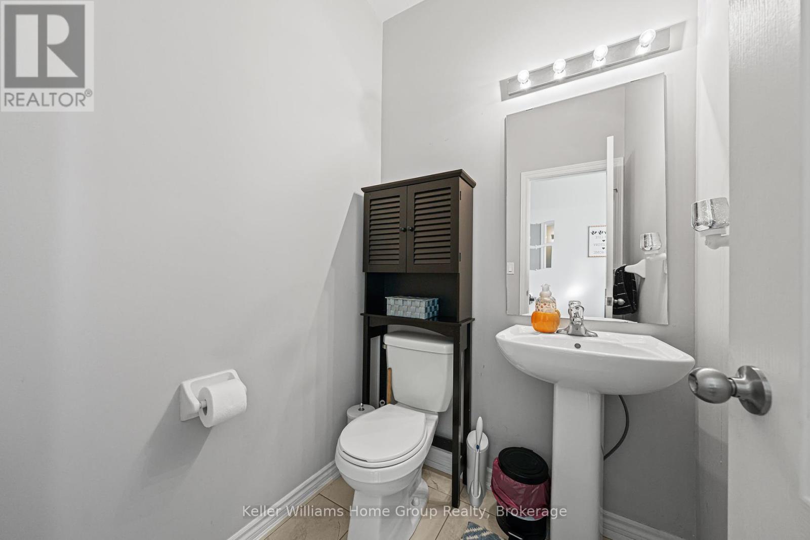24 Courtney Street, Centre Wellington (Fergus), Ontario  N1M 0C9 - Photo 20 - X12419181