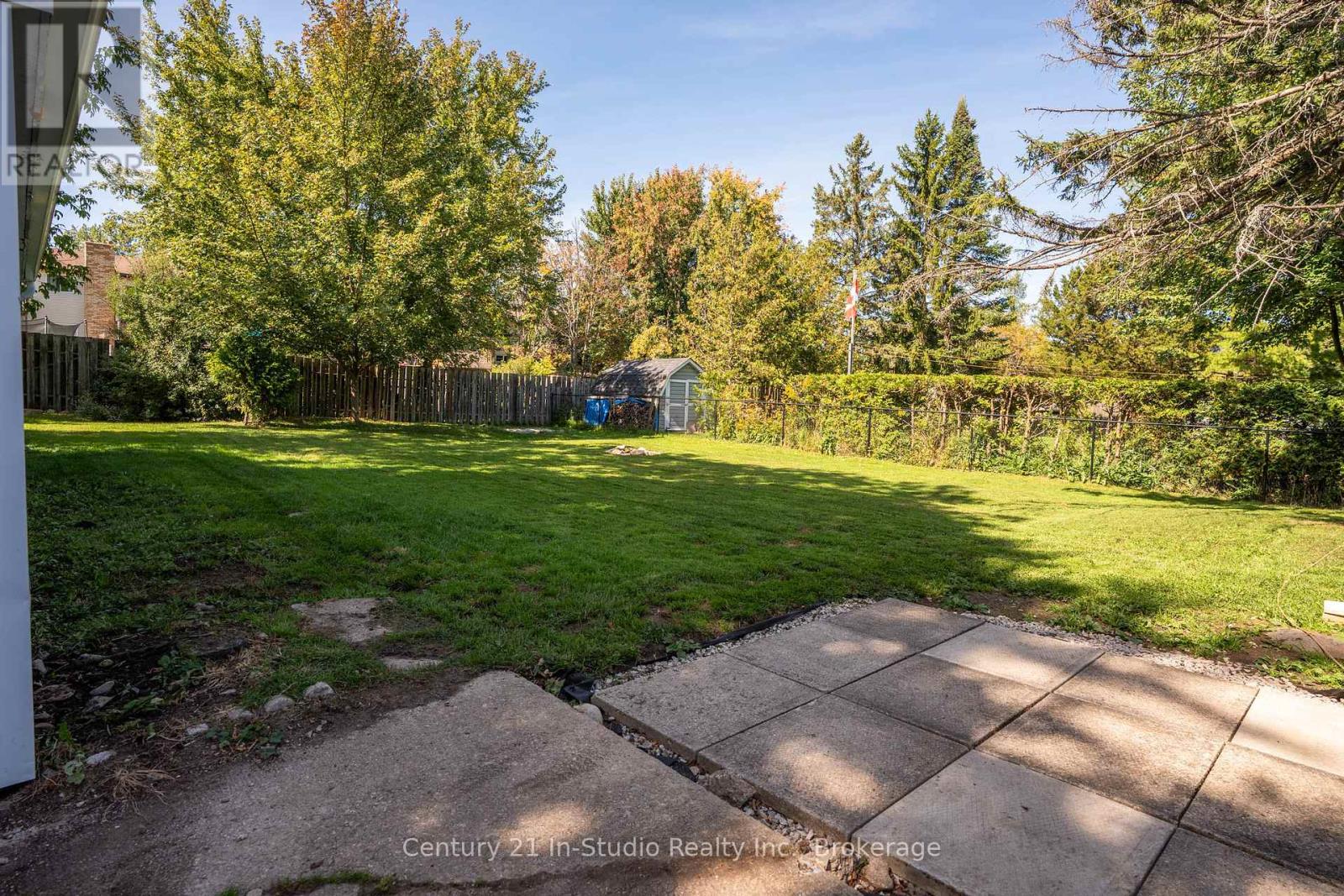 2732 3rd Avenue W, Owen Sound, Ontario  N4K 4T2 - Photo 6 - X12419217