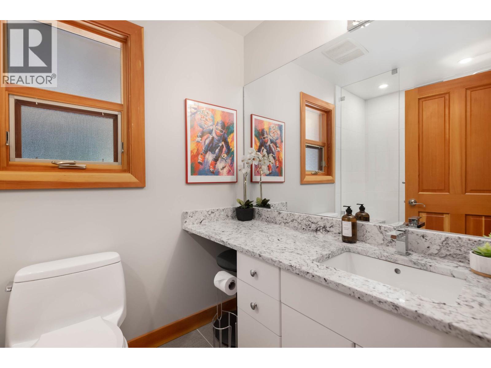 6487 Balsam Way, Whistler, British Columbia  V8E 0C5 - Photo 7 - R3050173