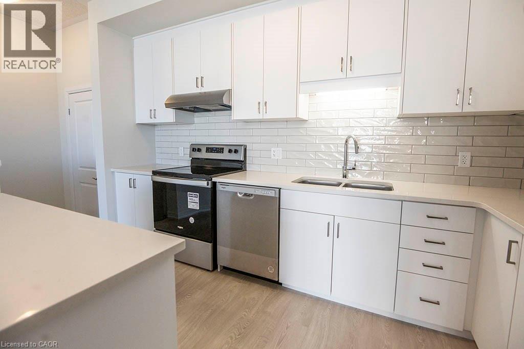 142 Foamflower Place Unit# A011, Waterloo, Ontario  N2V 0G9 - Photo 2 - 40771819