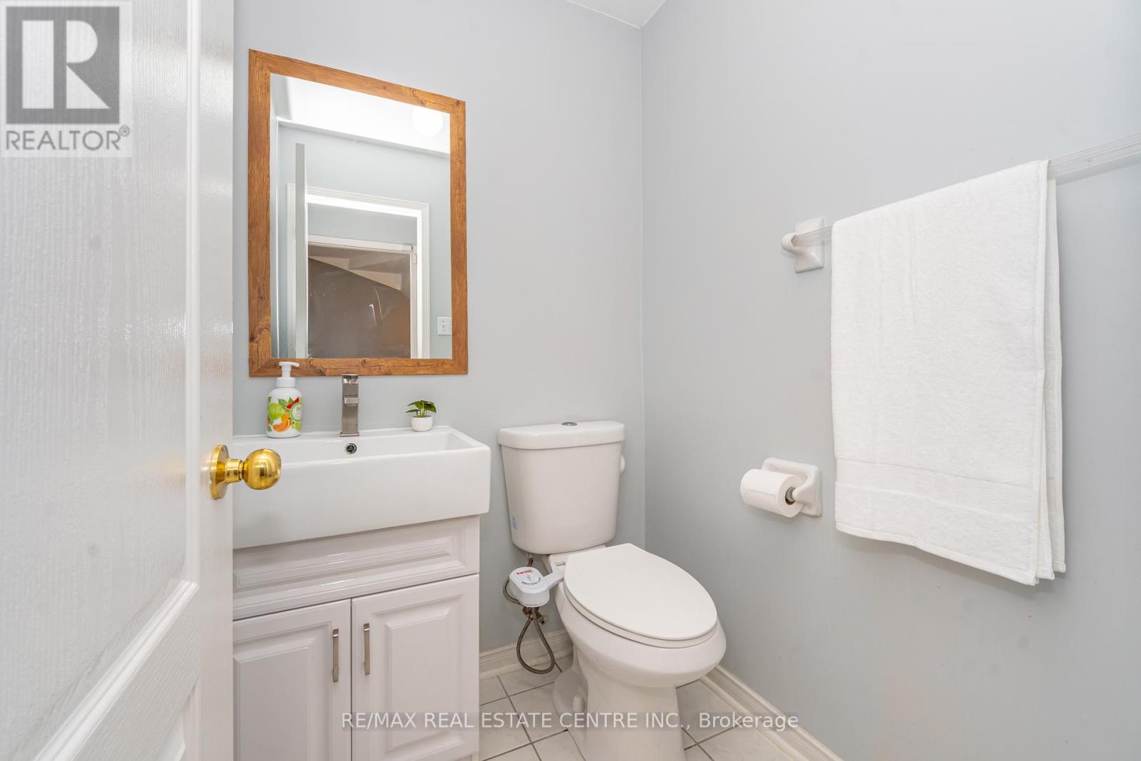 16 Feathertop Lane, Brampton, Ontario  L6R 1W9 - Photo 22 - W12418891