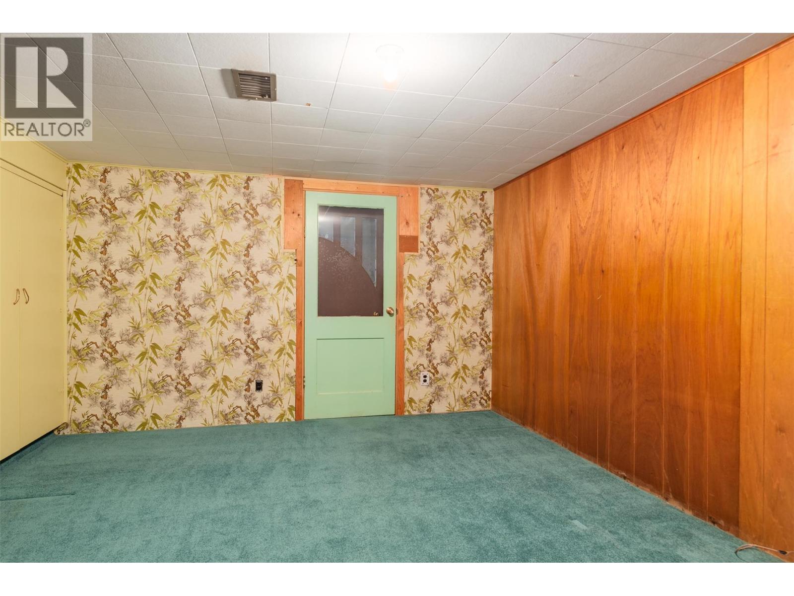 235 10th Avenue, Montrose, British Columbia  V0G 1P0 - Photo 30 - 10363734
