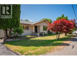 235 10TH Avenue, montrose, British Columbia