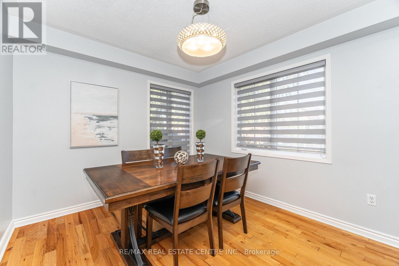 16 Feathertop Lane, Brampton, Ontario  L6R 1W9 - Photo 12 - W12418891